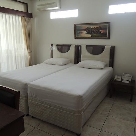 Rumah Polonia Guest House Cakarta Dış mekan fotoğraf