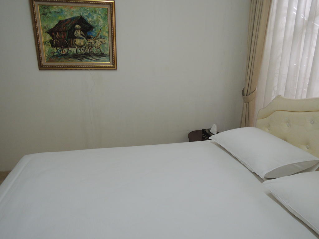 Rumah Polonia Guest House Cakarta Oda fotoğraf