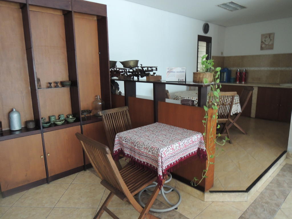 Rumah Polonia Guest House Cakarta Dış mekan fotoğraf