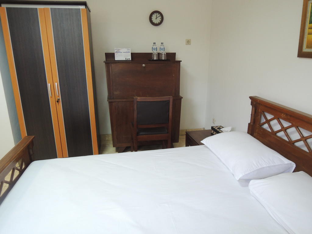 Rumah Polonia Guest House Cakarta Dış mekan fotoğraf